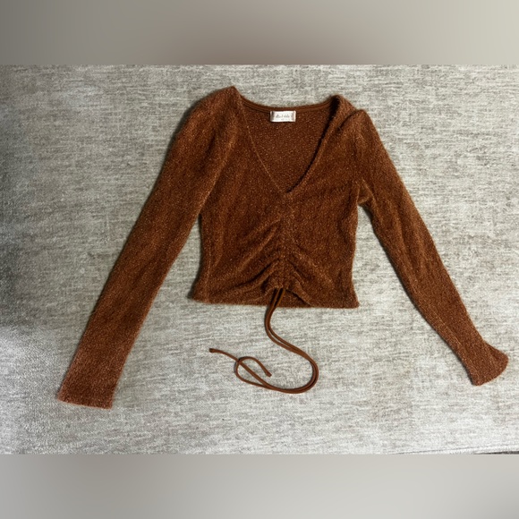 Altar'd State Sweaters - Altar'd State Rust Brown V-Neck Ruched Long Sleeve Sweater